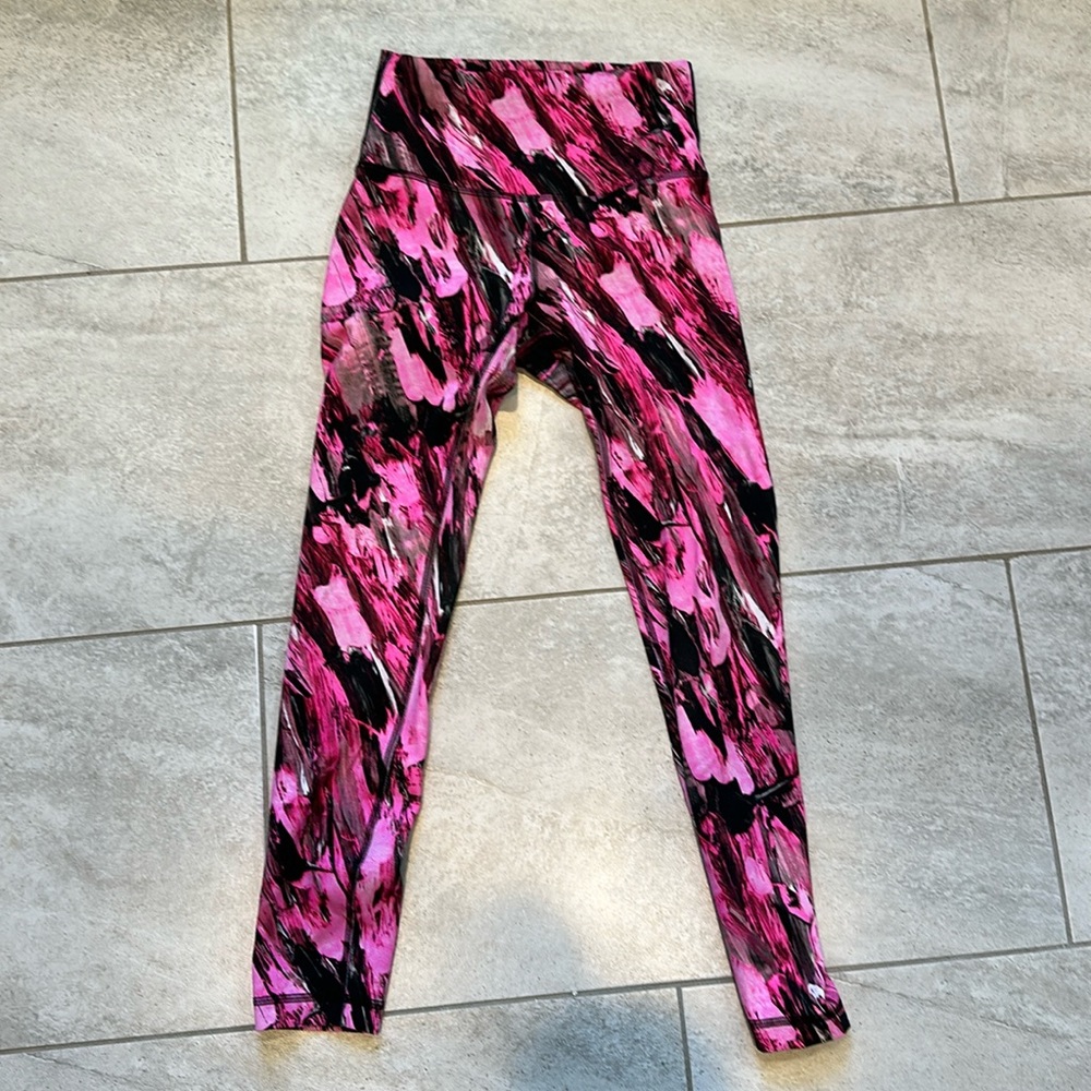 Lululemon leggings size 4, 25 inch inseam